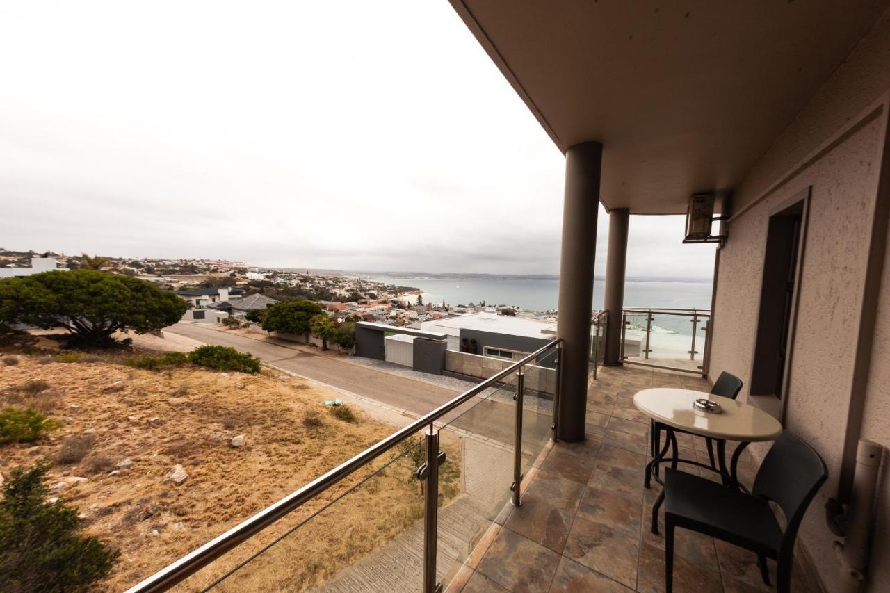 Bar-T-Nique Guest House Mossel Bay Exteriér fotografie